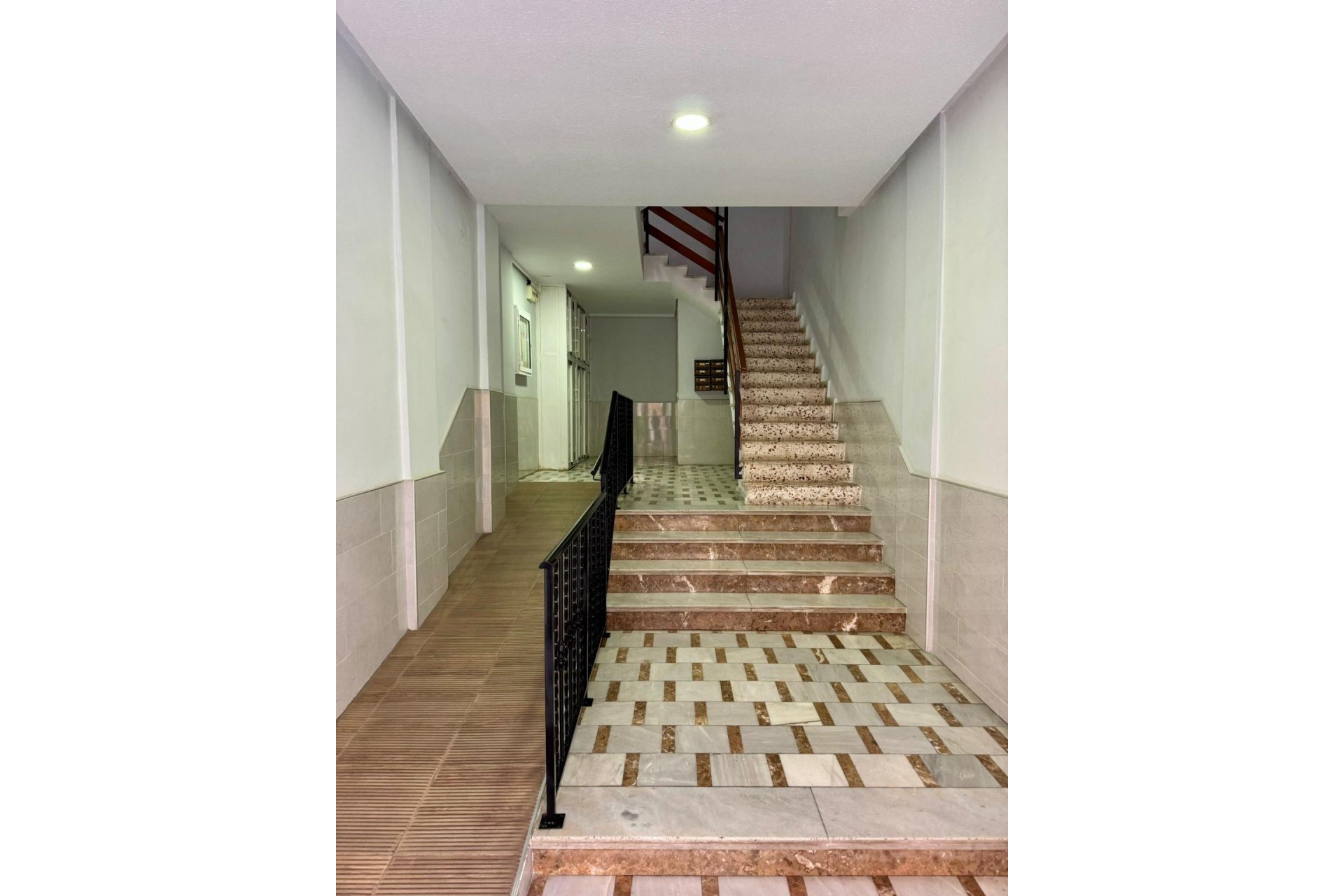 Herverkoop - Apartment -
Torrevieja - Centro