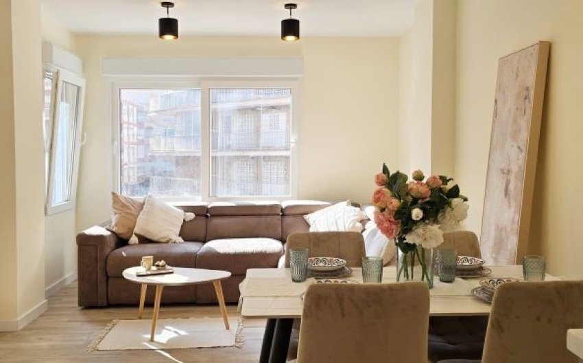 Herverkoop - Apartment -
Torrevieja - Centro