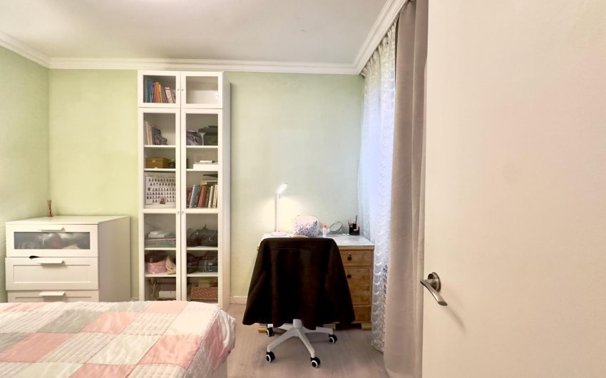 Herverkoop - Apartment -
Torrevieja - Centro