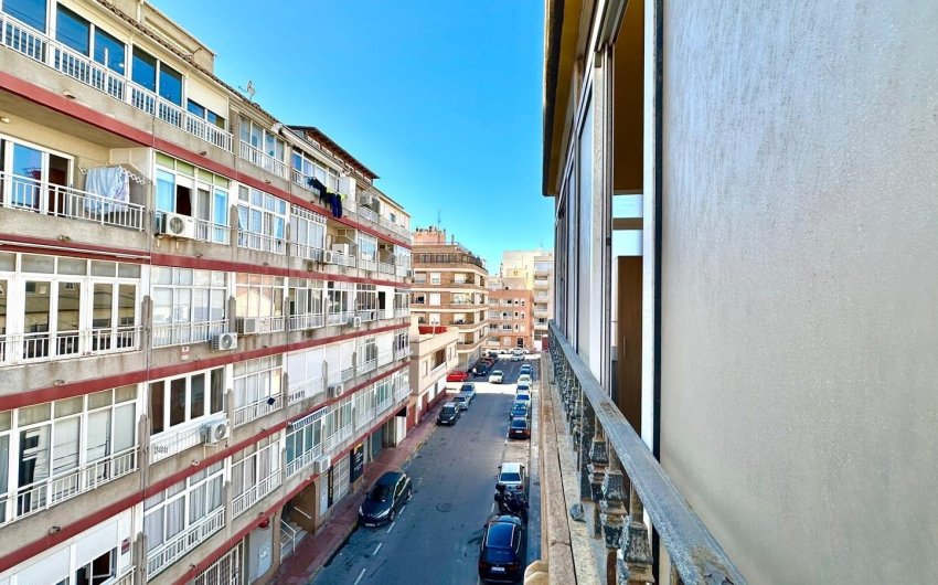 Herverkoop - Apartment -
Torrevieja - Centro