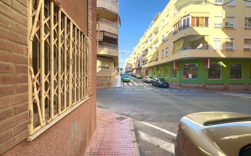 Herverkoop - Apartment -
Torrevieja - Centro
