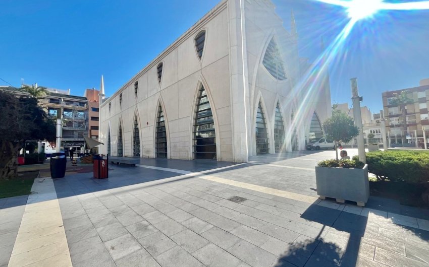 Herverkoop - Apartment -
Torrevieja - Centro