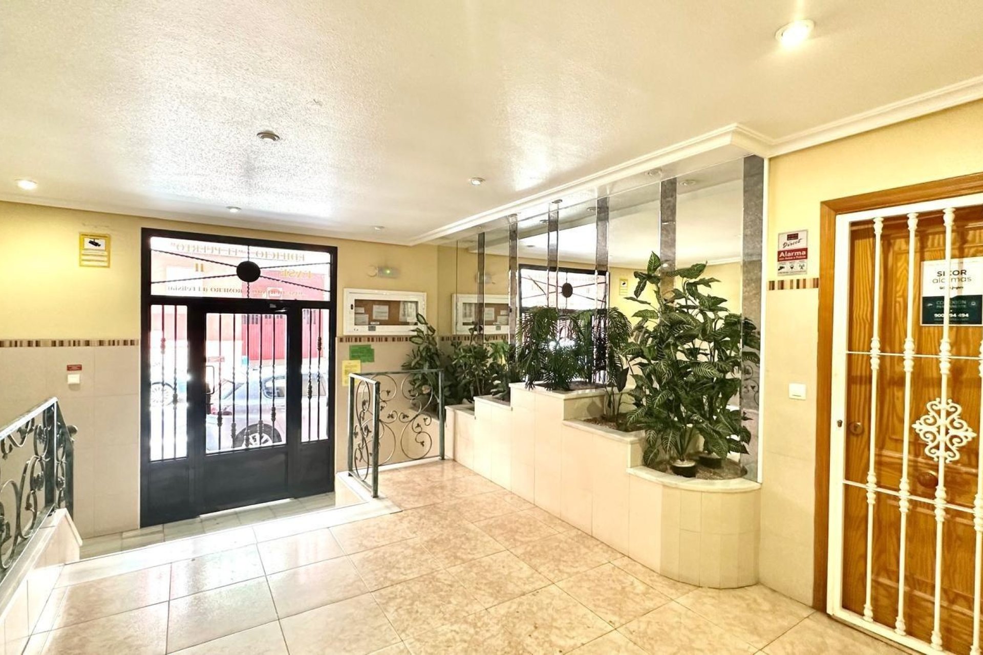 Herverkoop - Apartment -
Torrevieja - Centro