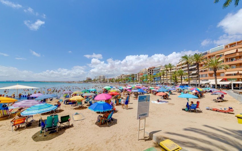 Herverkoop - Apartment -
Torrevieja - Centro