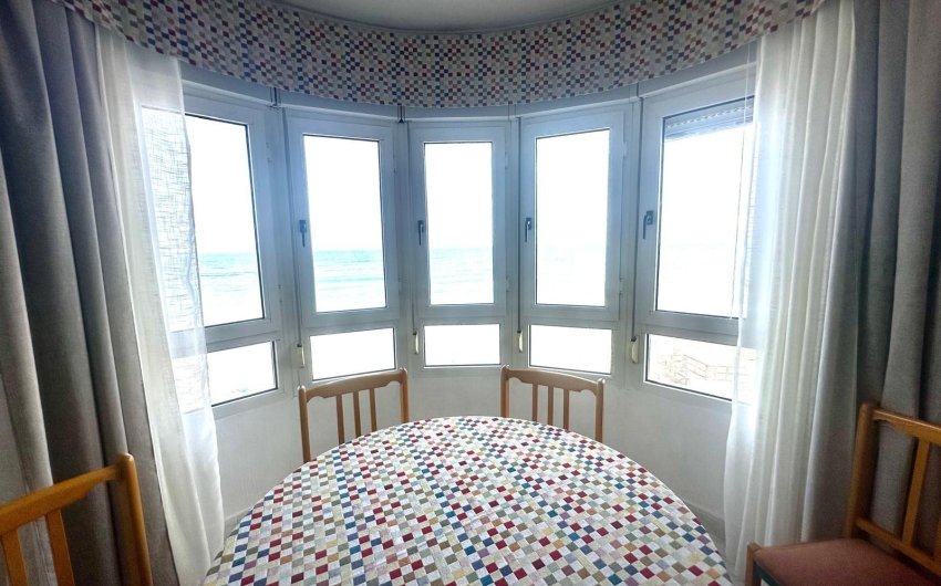 Herverkoop - Apartment -
Torrevieja - Centro