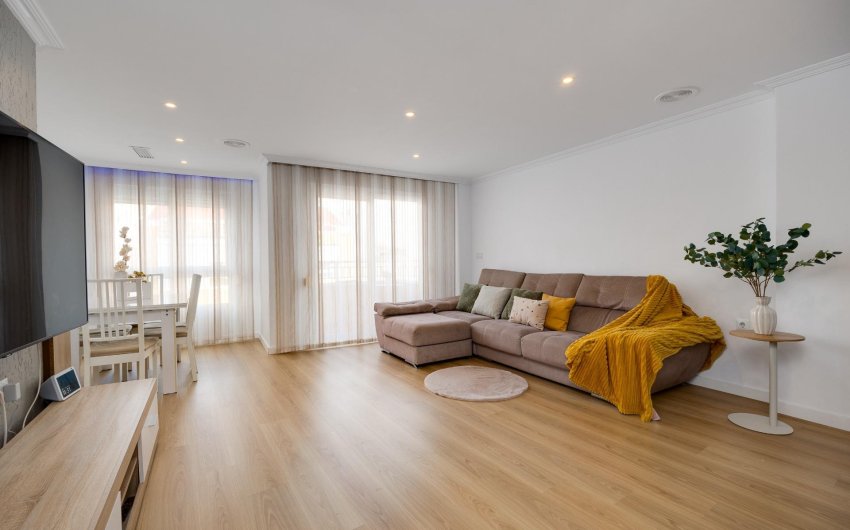 Herverkoop - Apartment -
Torrevieja - Centro