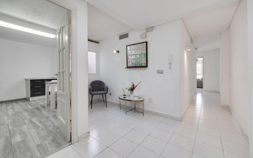 Herverkoop - Apartment -
Torrevieja - Centro