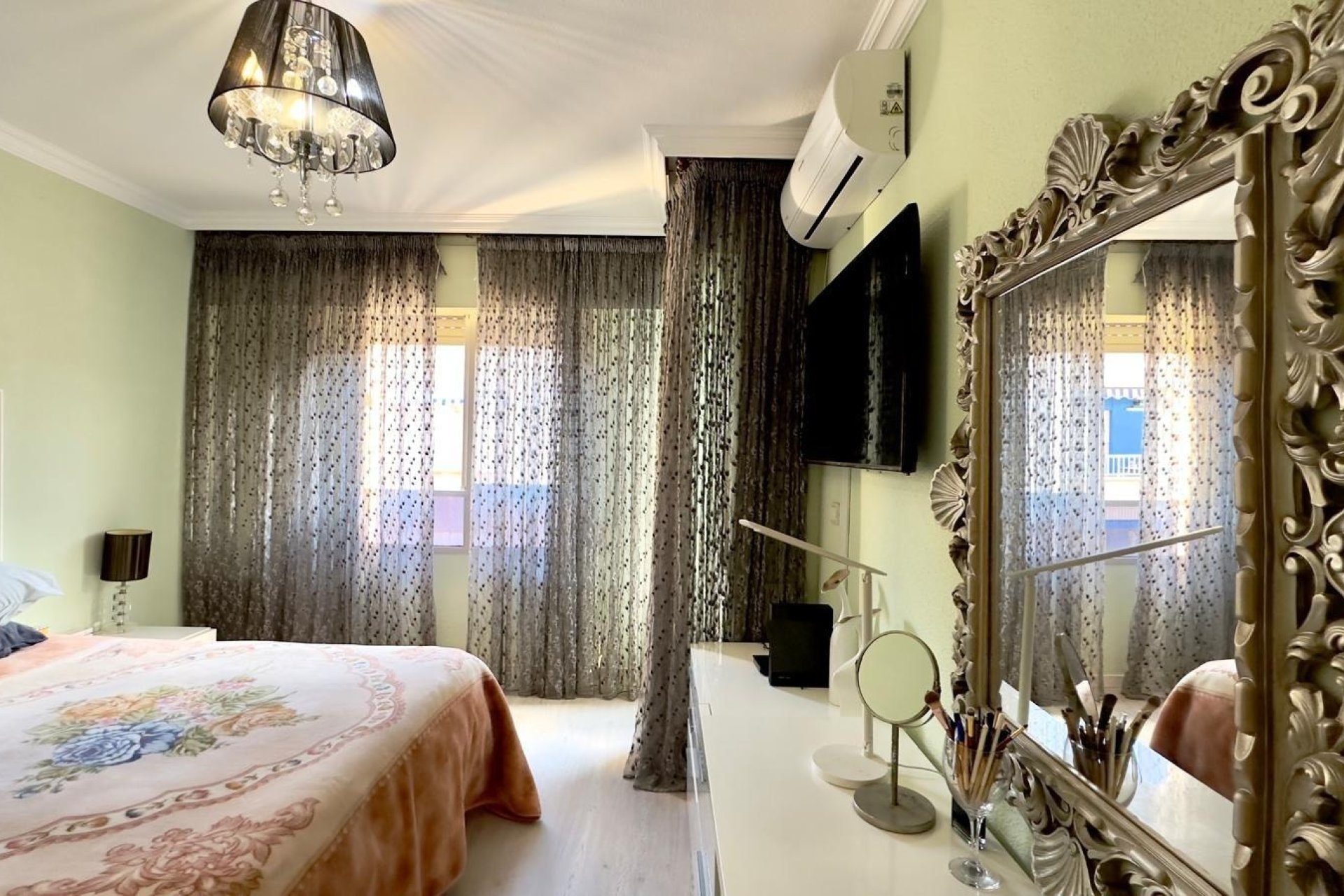 Herverkoop - Apartment -
Torrevieja - Centro