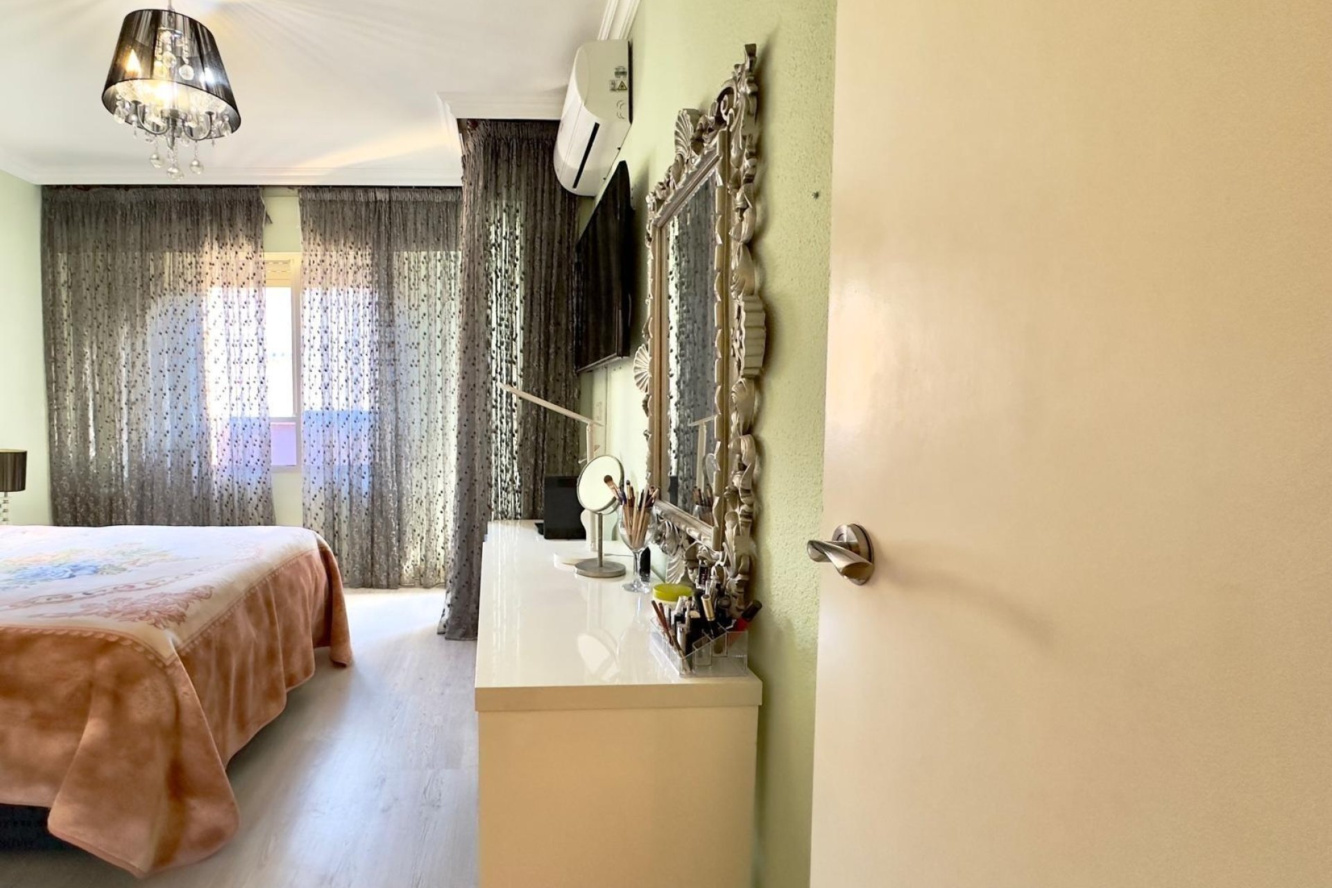 Herverkoop - Apartment -
Torrevieja - Centro