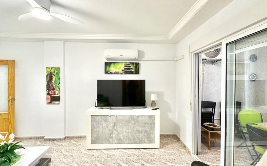 Herverkoop - Apartment -
Torrevieja - Centro