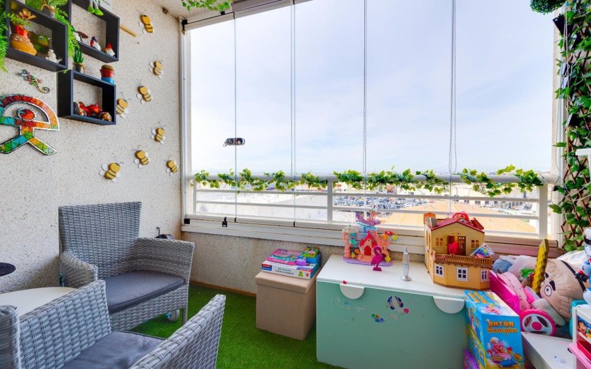 Herverkoop - Apartment -
Torrevieja - Centro