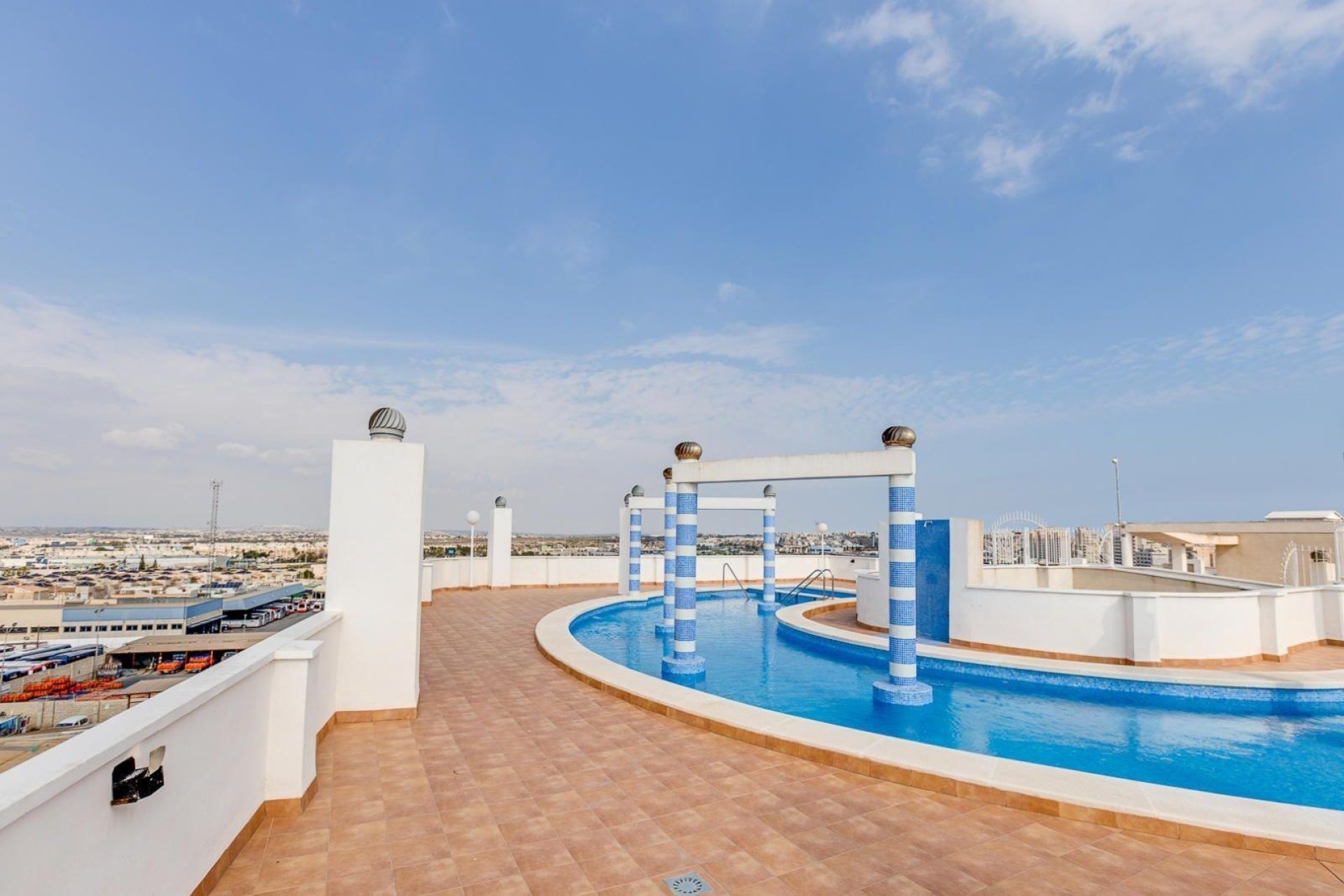 Herverkoop - Apartment -
Torrevieja - Centro
