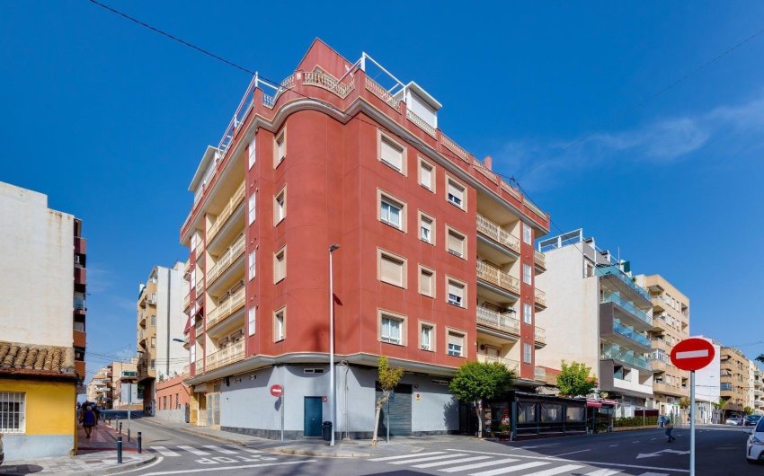 Herverkoop - Apartment -
Torrevieja - Centro