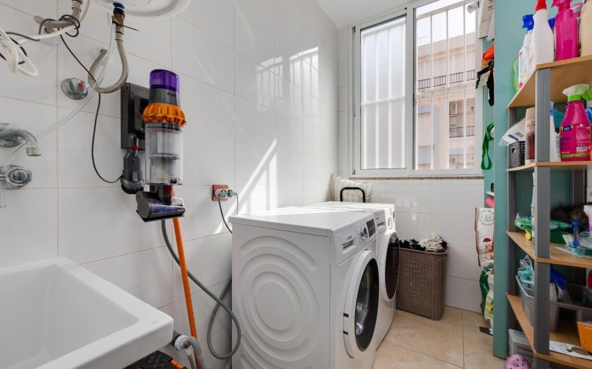 Herverkoop - Apartment -
Torrevieja - Centro