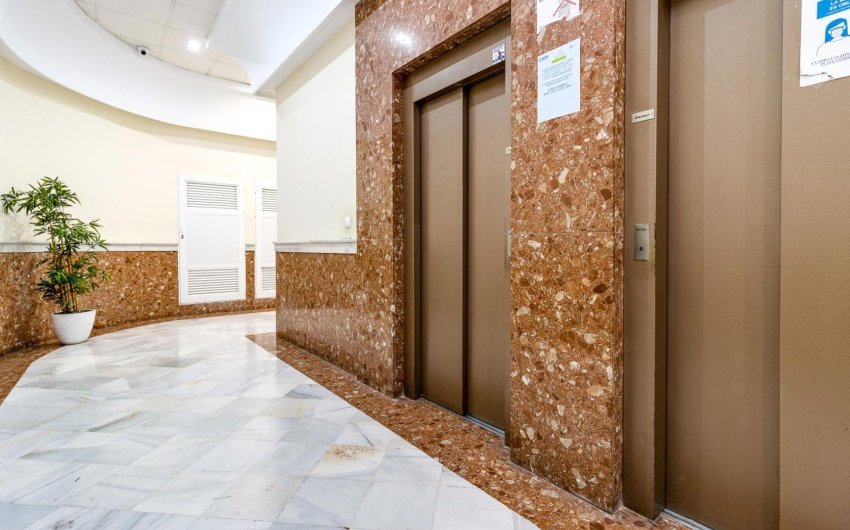 Herverkoop - Apartment -
Torrevieja - Centro