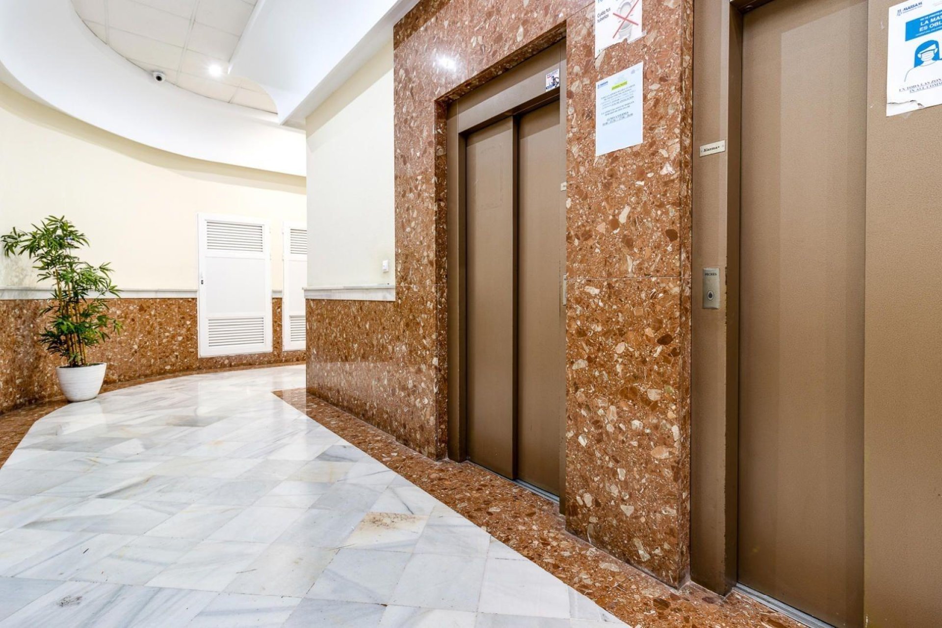 Herverkoop - Apartment -
Torrevieja - Centro