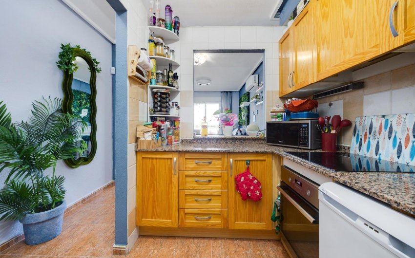 Herverkoop - Apartment -
Torrevieja - Centro