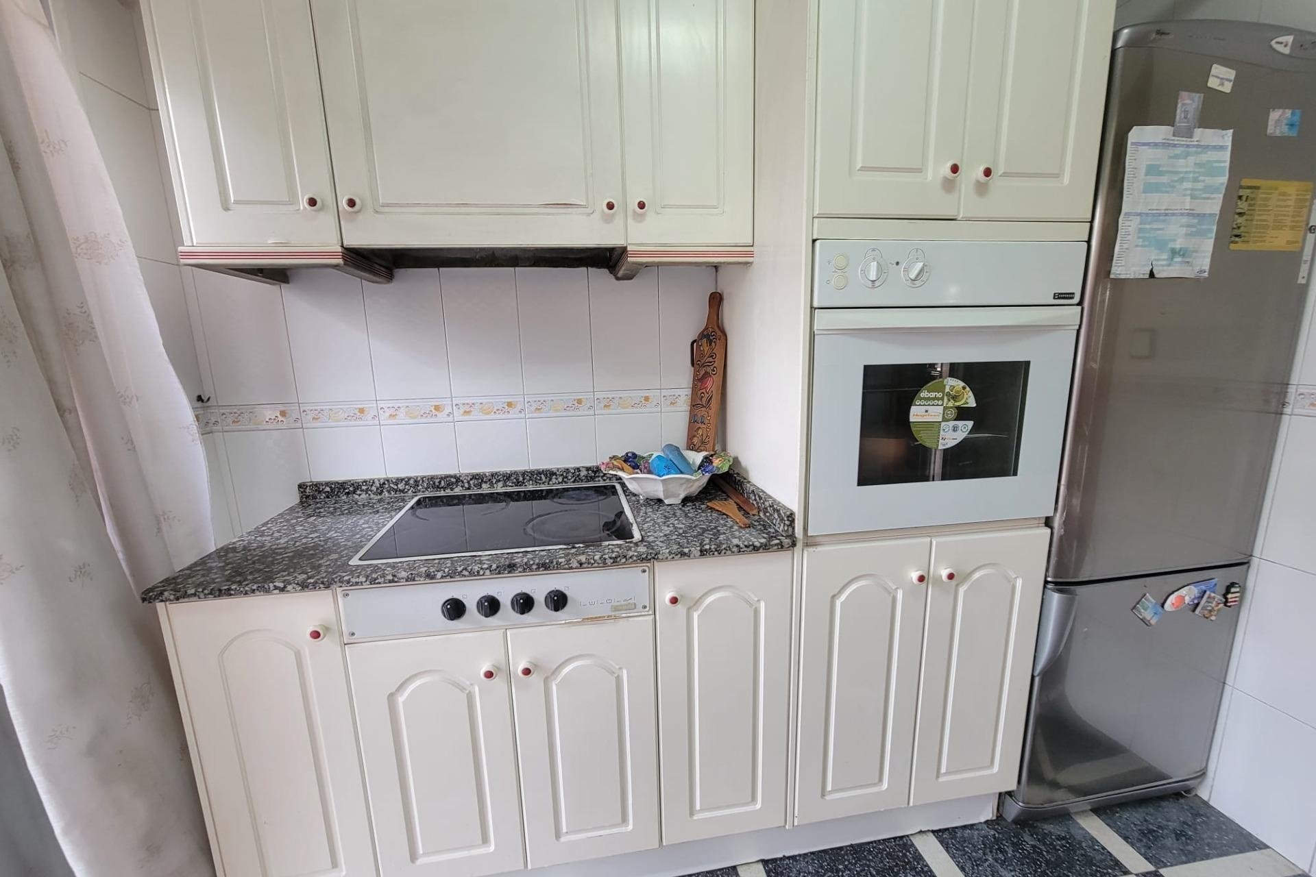 Herverkoop - Apartment -
Torrevieja - Centro