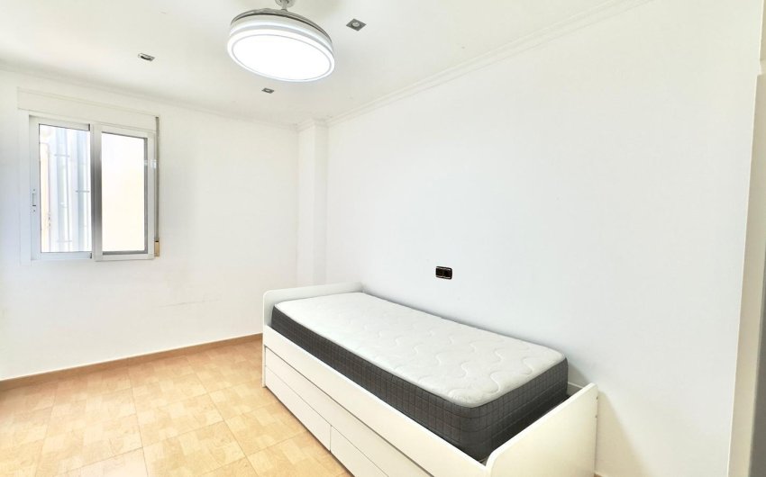 Herverkoop - Apartment -
Torrevieja - Centro