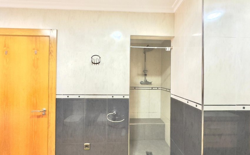 Herverkoop - Apartment -
Torrevieja - Centro