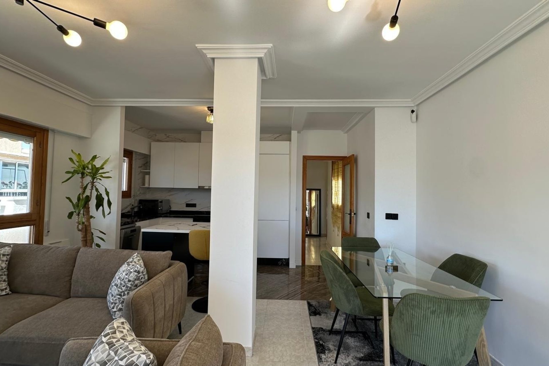 Herverkoop - Apartment -
Torrevieja - Centro