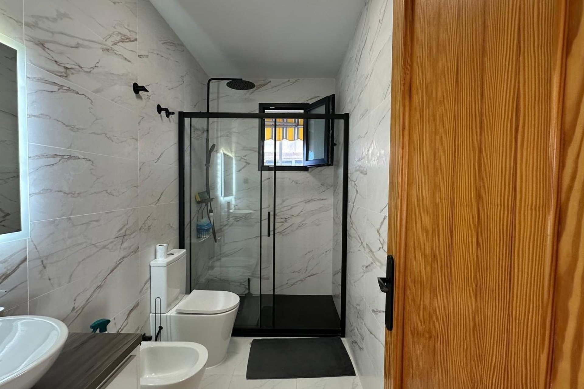 Herverkoop - Apartment -
Torrevieja - Centro