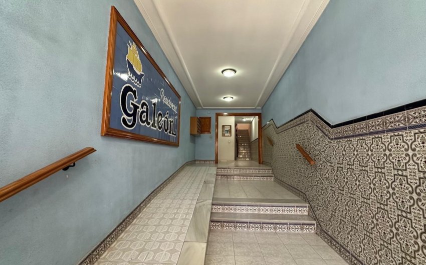 Herverkoop - Apartment -
Torrevieja - Centro