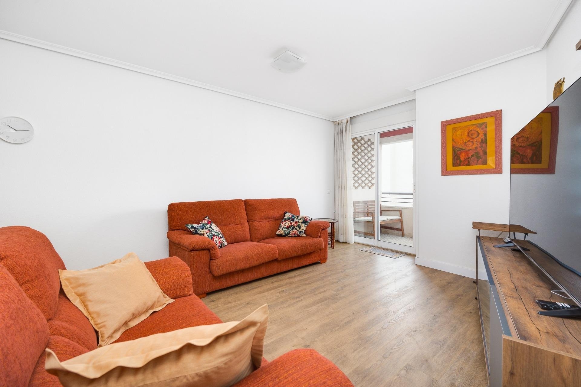 Herverkoop - Apartment -
Torrevieja - Centro