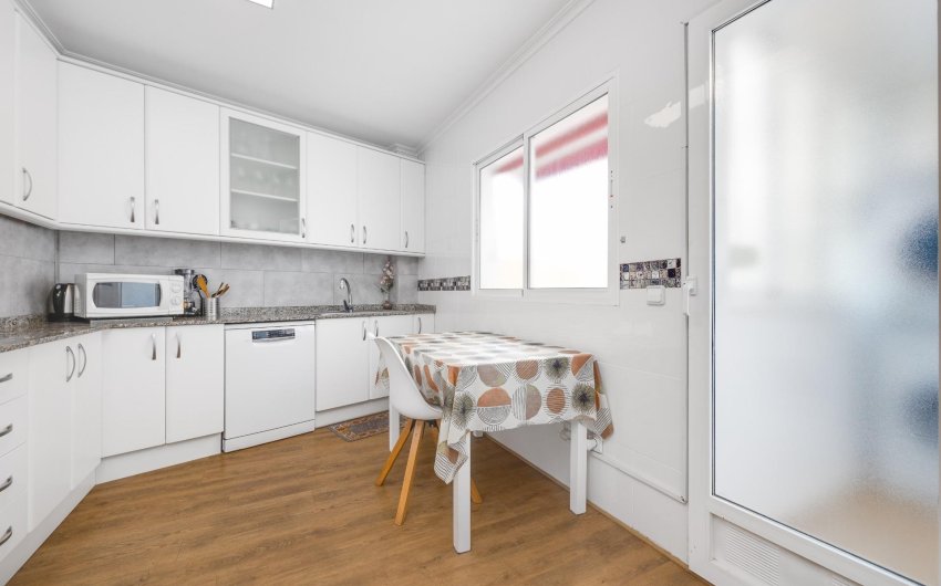 Herverkoop - Apartment -
Torrevieja - Centro