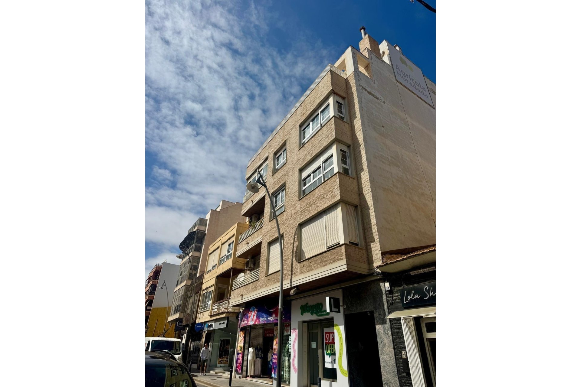 Herverkoop - Apartment -
Torrevieja - Centro
