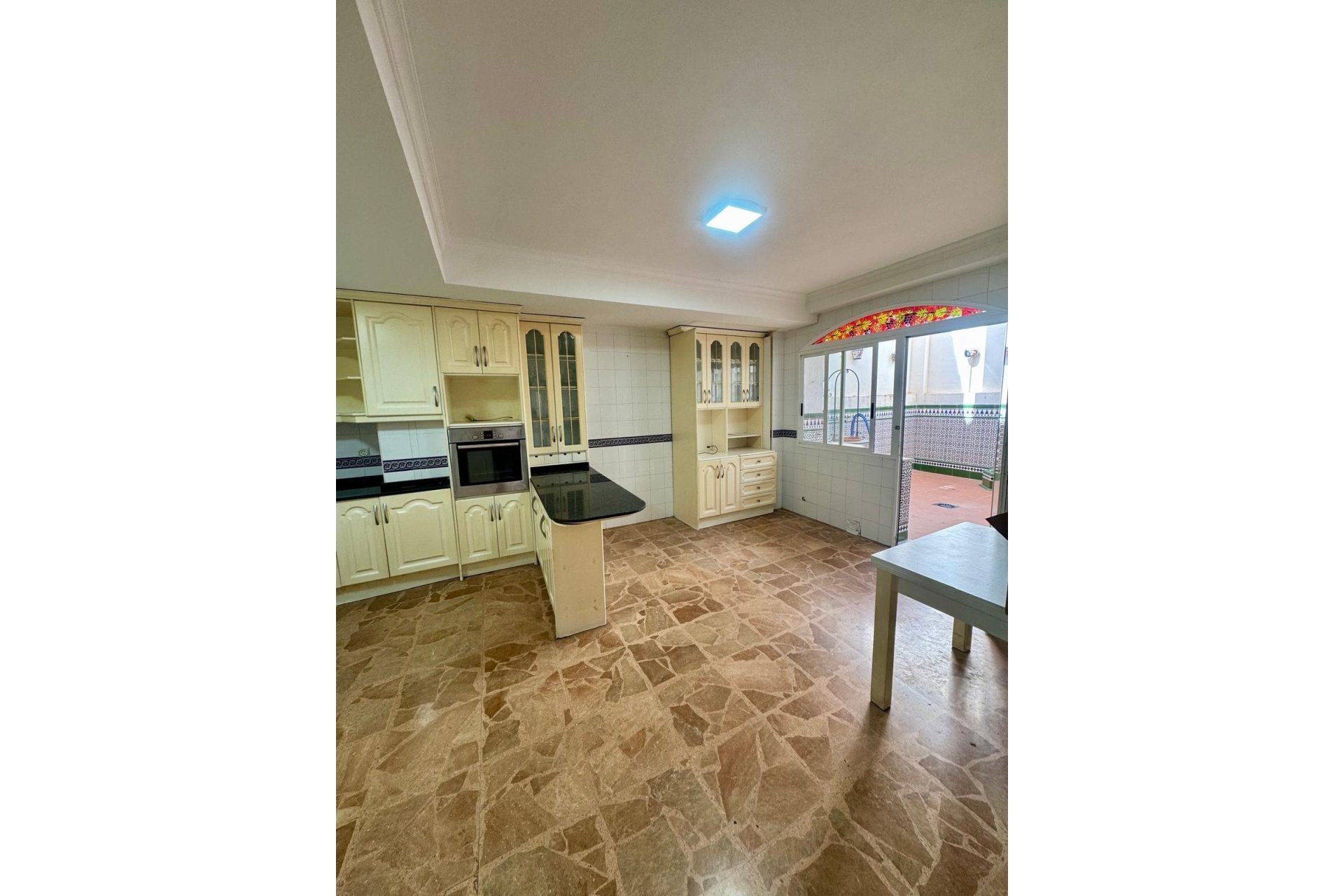 Herverkoop - Apartment -
Torrevieja - Centro