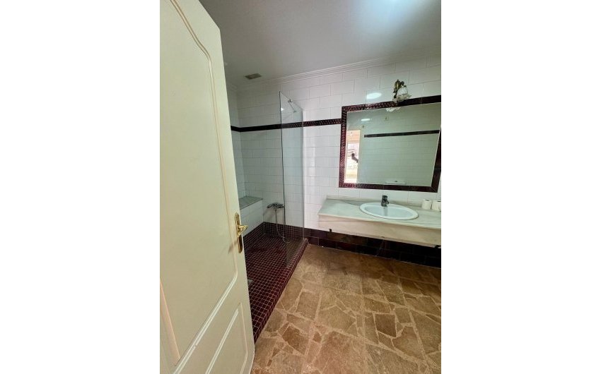 Herverkoop - Apartment -
Torrevieja - Centro