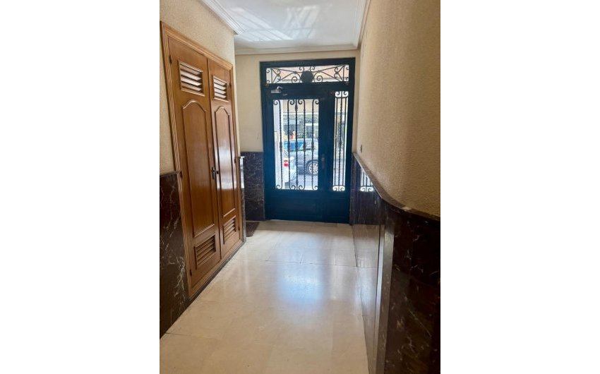 Herverkoop - Apartment -
Torrevieja - Centro