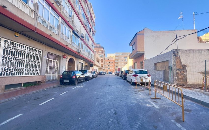 Herverkoop - Apartment -
Torrevieja - Centro