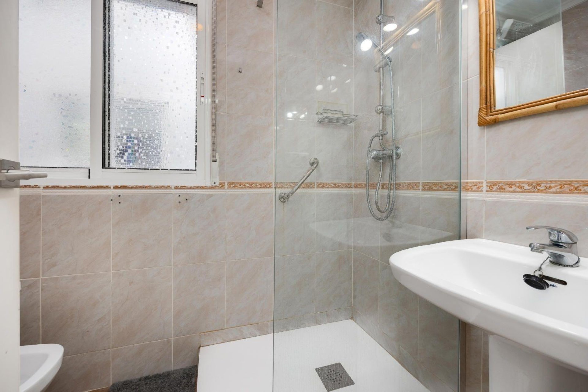Herverkoop - Apartment -
Torrevieja - Centro