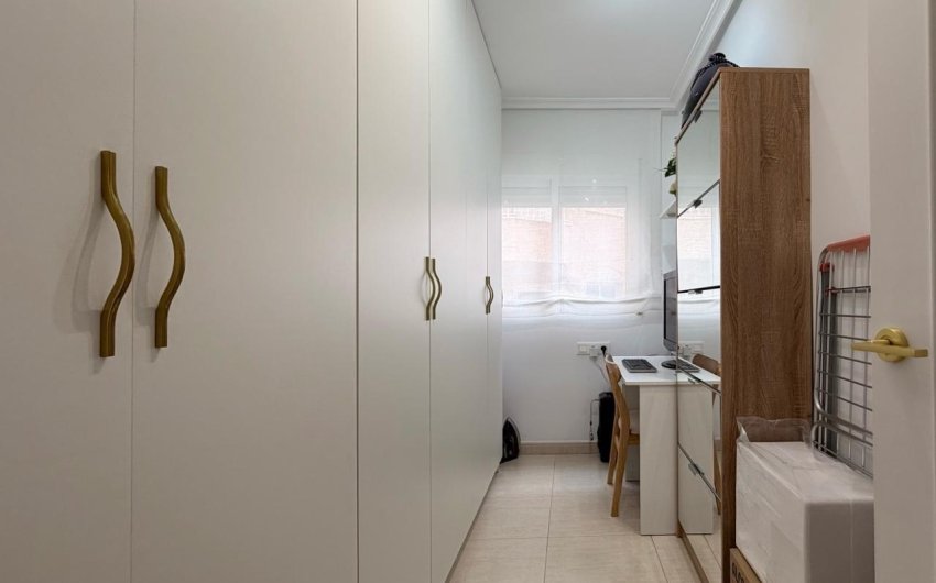 Herverkoop - Apartment -
Torrevieja - Centro