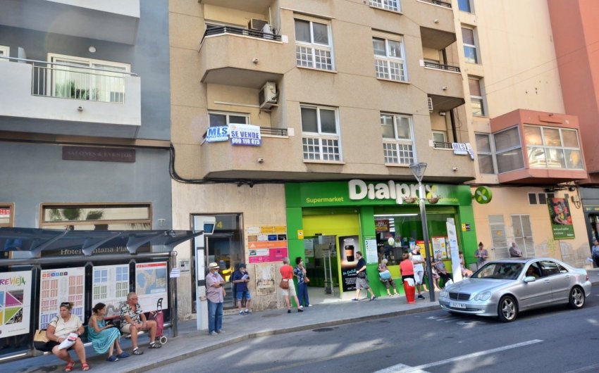 Herverkoop - Apartment -
Torrevieja - Centro