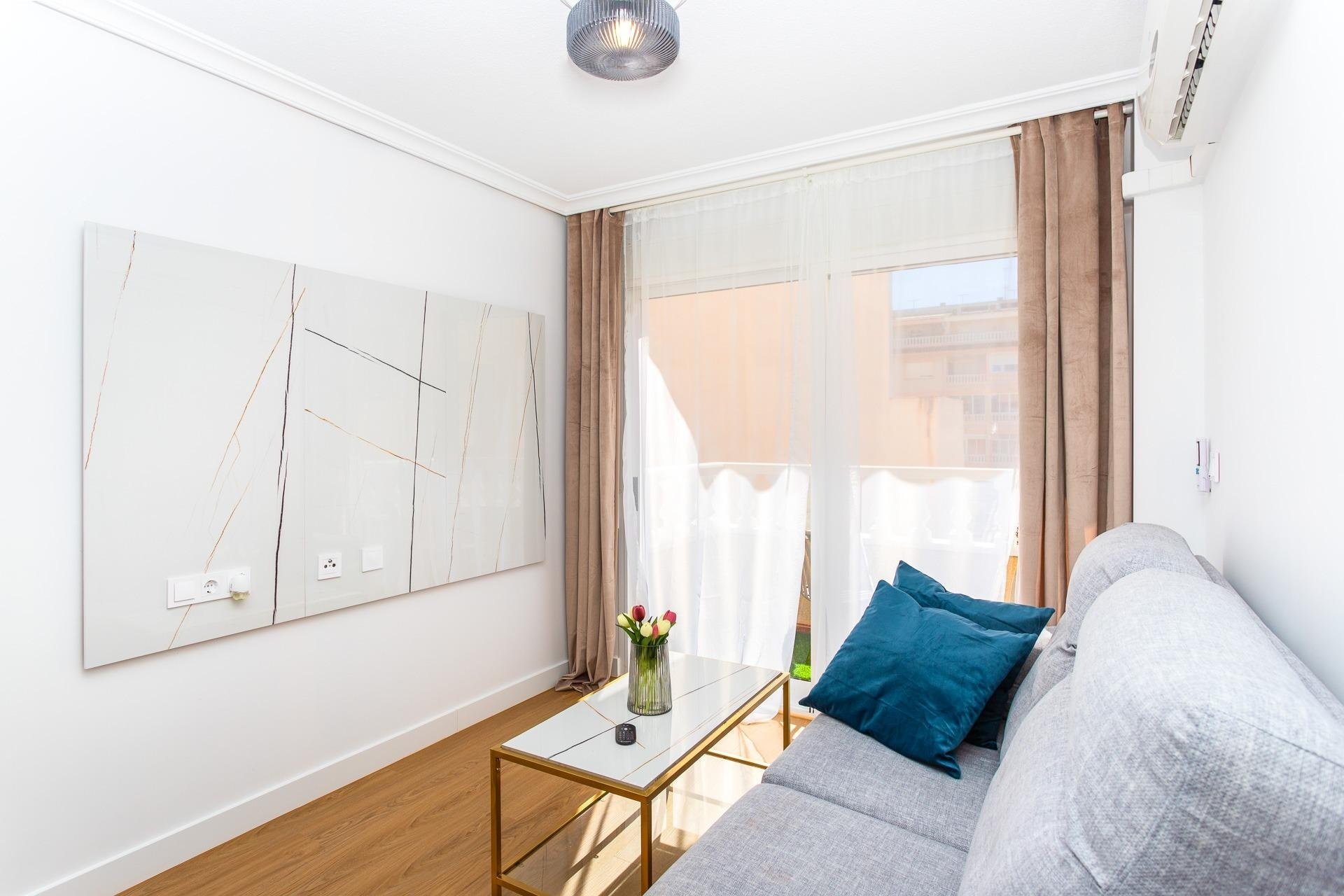 Herverkoop - Apartment -
Torrevieja - Centro