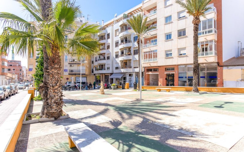 Herverkoop - Apartment -
Torrevieja - Centro
