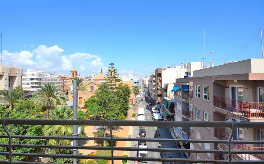 Herverkoop - Apartment -
Torrevieja - Centro