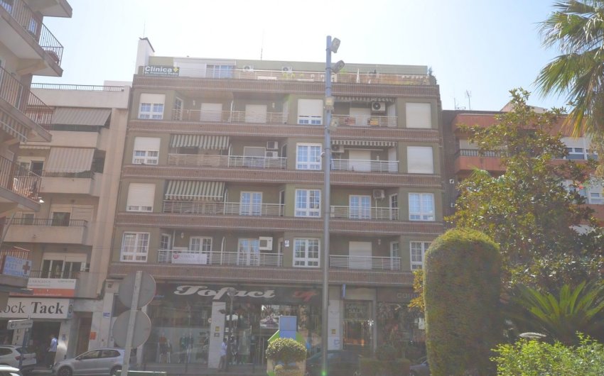 Herverkoop - Apartment -
Torrevieja - Centro