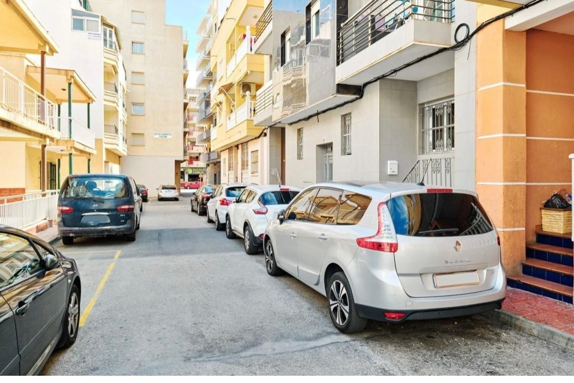 Herverkoop - Apartment -
Torrevieja - Centro