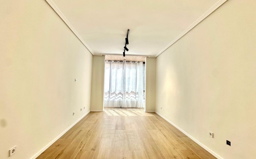 Herverkoop - Apartment -
Torrevieja - Centro