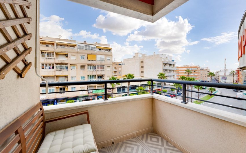 Herverkoop - Apartment -
Torrevieja - Centro