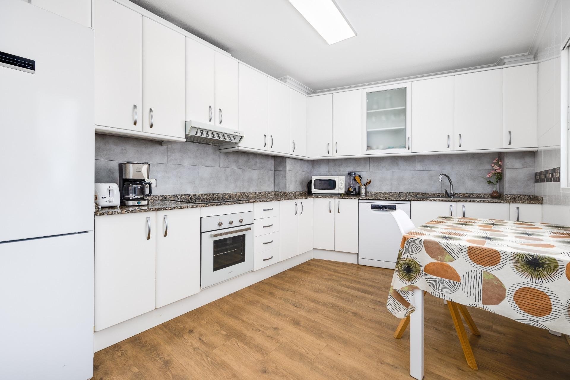 Herverkoop - Apartment -
Torrevieja - Centro