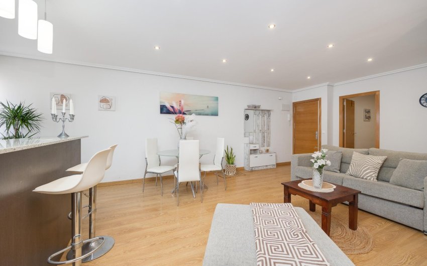 Herverkoop - Apartment -
Torrevieja - Centro