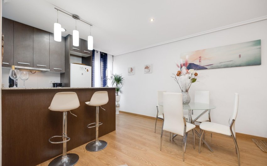 Herverkoop - Apartment -
Torrevieja - Centro