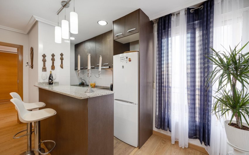 Herverkoop - Apartment -
Torrevieja - Centro
