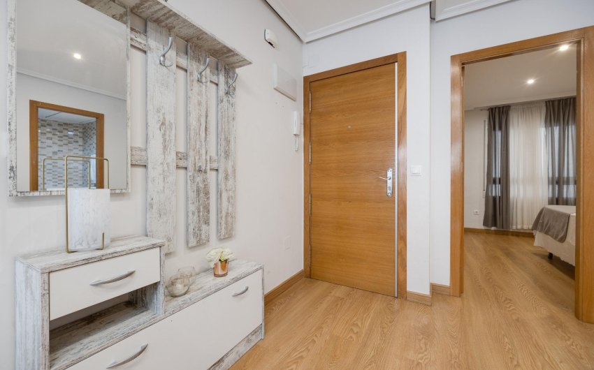 Herverkoop - Apartment -
Torrevieja - Centro