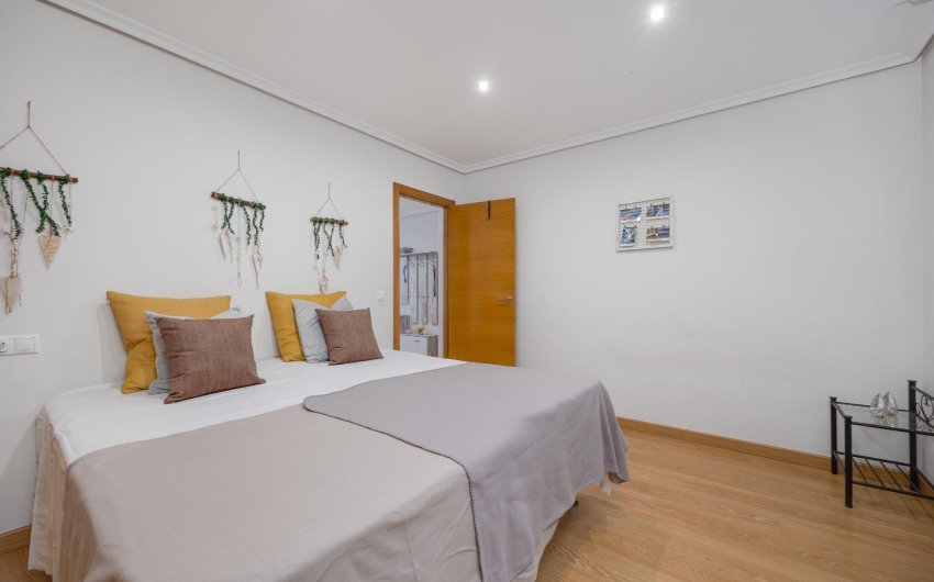 Herverkoop - Apartment -
Torrevieja - Centro